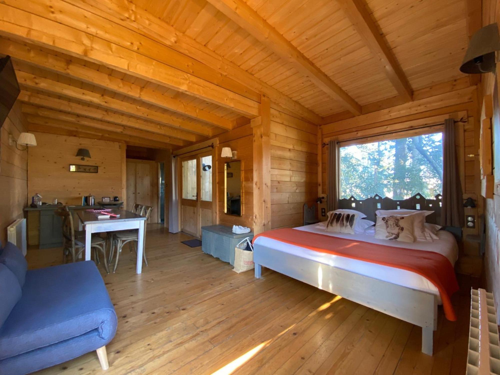 Les Cabanes Dans Les Bois Logis Hotel Villedubert Luaran gambar