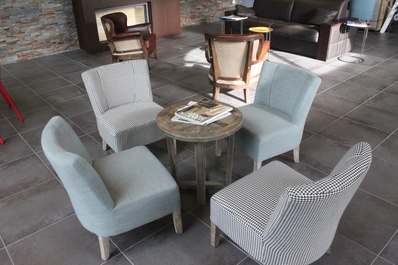 Les Cabanes Dans Les Bois Logis Hotel Villedubert Luaran gambar